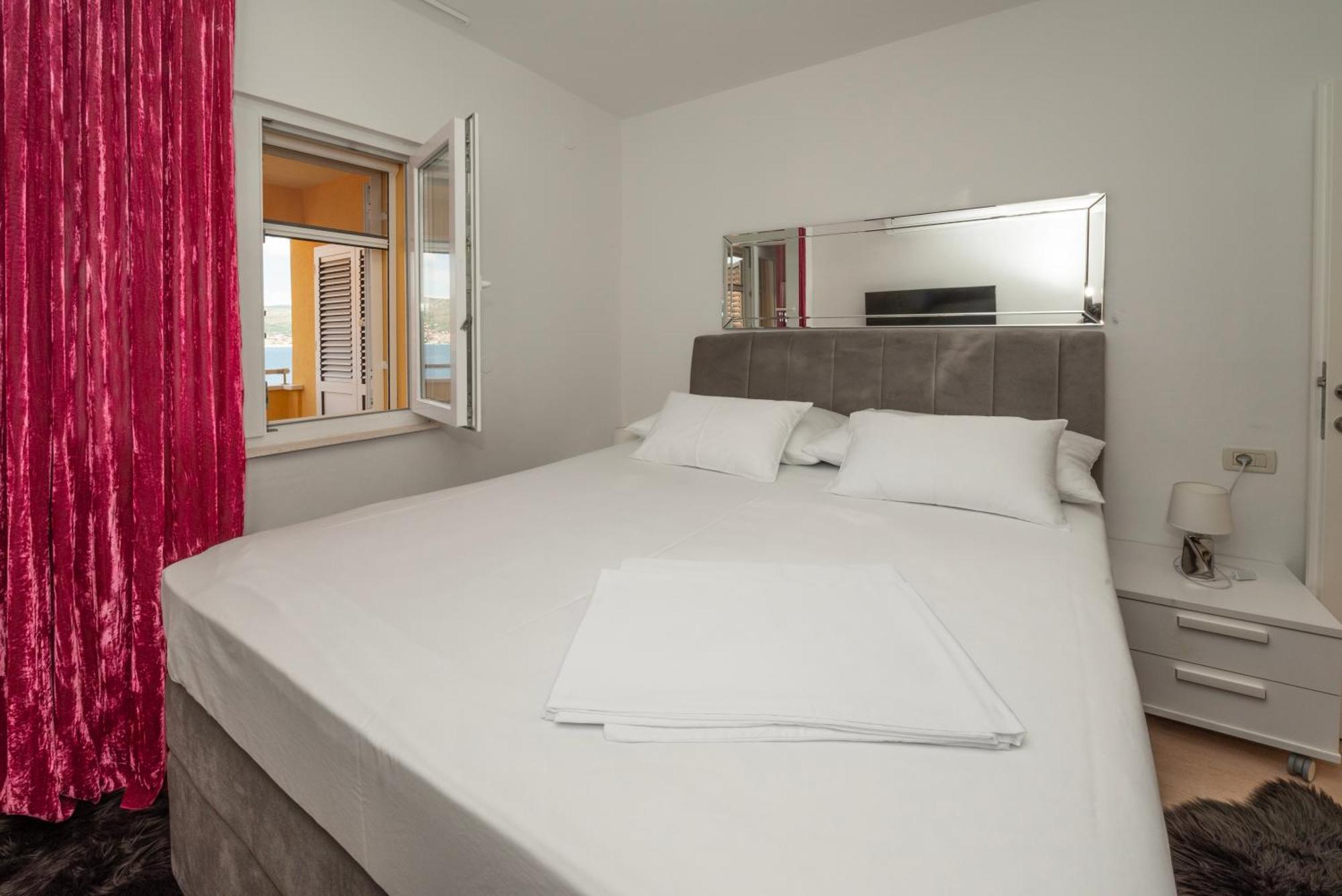 Lavanda Residence With Heated Pool Trogir Split Donji Okrug  Екстер'єр фото